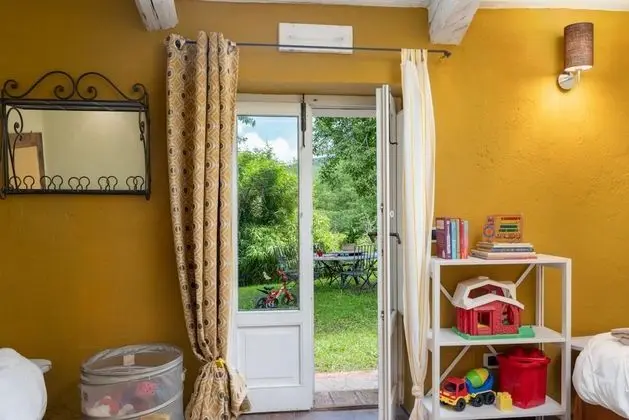Villa, Sigara İçilebilir