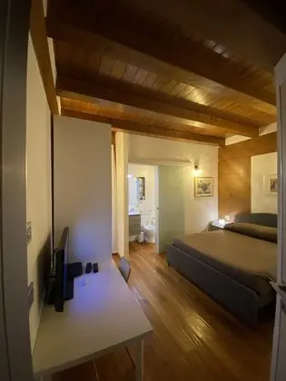 Standard Oda, Özel Banyo, Havuz Manzaralı