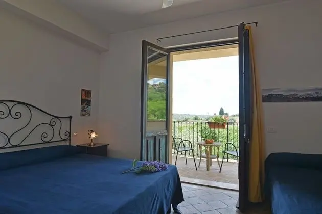Tek Büyük Yataklı Oda, Balkon, Bahçe Manzaralı