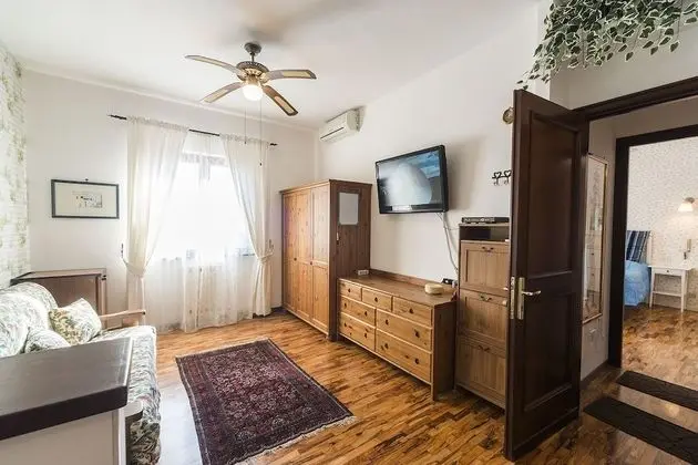 Junior Süit, Sigara İçilmez