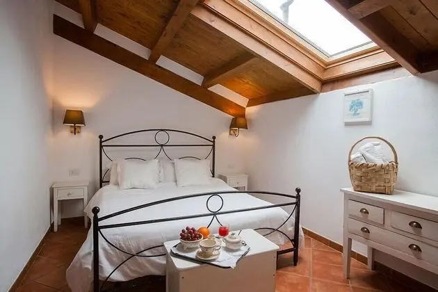 Classic Tek Büyük Yataklı Oda