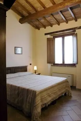 Apart Daire, 1 Yatak Odası (Casale Giorgio Trilo 3+2)