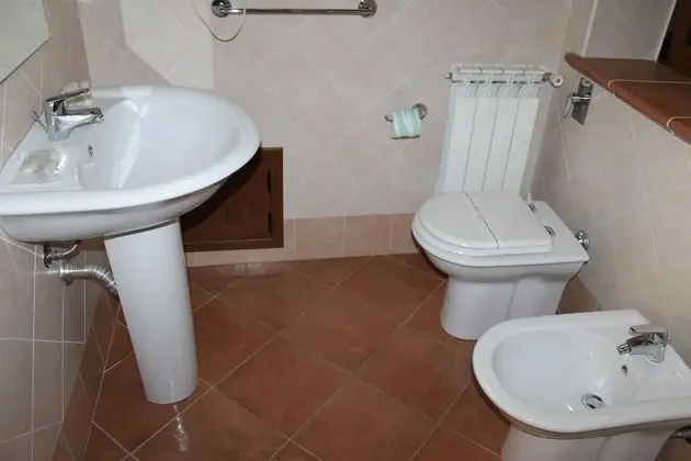 Üç Kişilik Oda, Özel Banyo