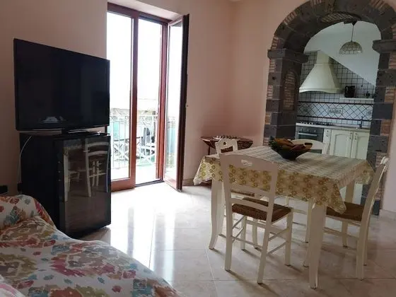 Apart Daire, Havuz Kenarı (Anthea)
