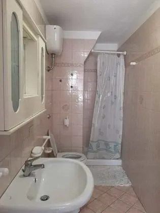 Apart Daire, Havuz Kenarı (Anthea)
