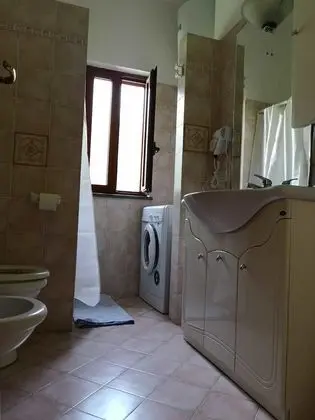 Tek Büyük Yataklı Oda, Havuz Kenarı