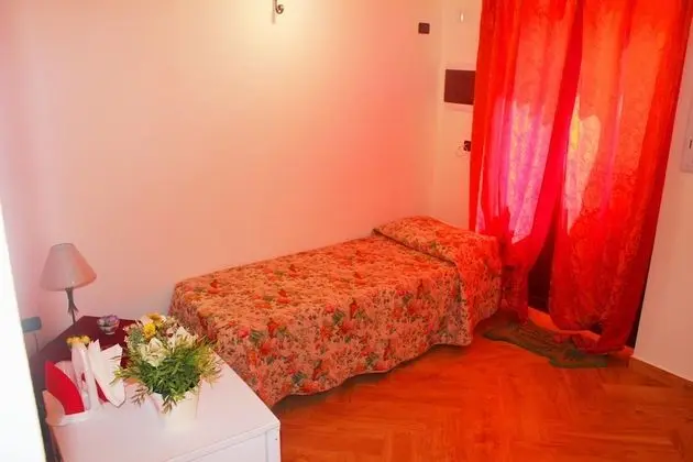 Tek Büyük Yataklı Oda, Bahçe Manzaralı