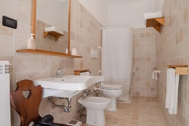 Basic Tek Büyük veya İki Ayrı Yataklı Oda