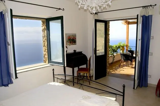 Tek Büyük Yataklı Oda, Deniz Manzaralı