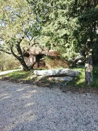 Üç Kişilik Oda, Bahçe Manzaralı