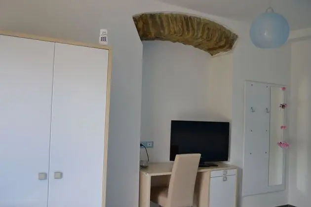 Classic Tek Büyük Yataklı Oda