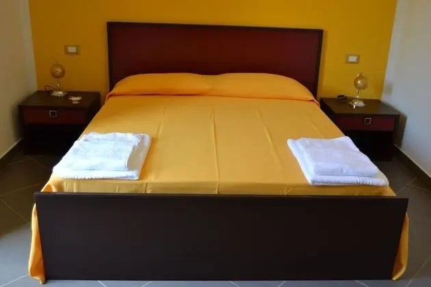 Tek Büyük Yataklı Oda