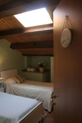 Oda, 2 Tek Kişilik Yatak