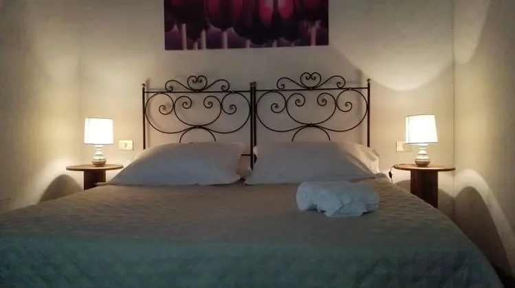 Family Süit, Ek Bina