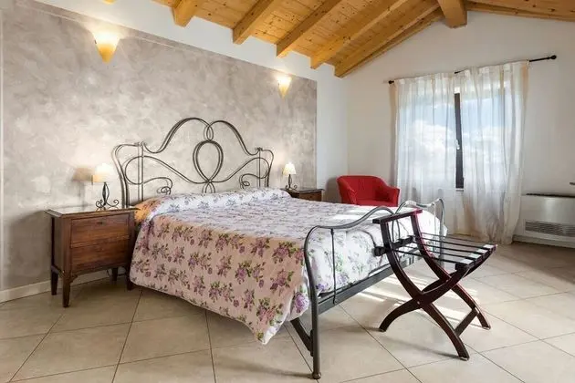 Romantic Tek Büyük Yataklı Oda