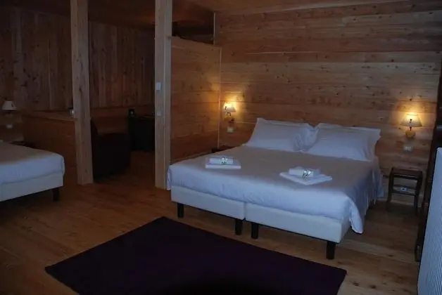 Deluxe Dört Kişilik Oda