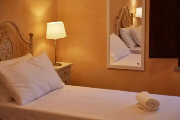 Tek Büyük veya İki Ayrı Yataklı Oda