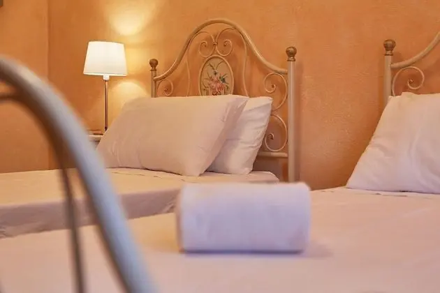 Tek Büyük veya İki Ayrı Yataklı Oda