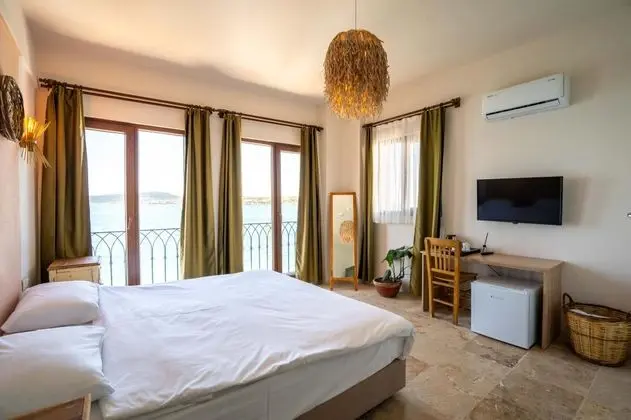 Comfort Room Sea View, Deniz Manzaralı, Fransız Balkonlu