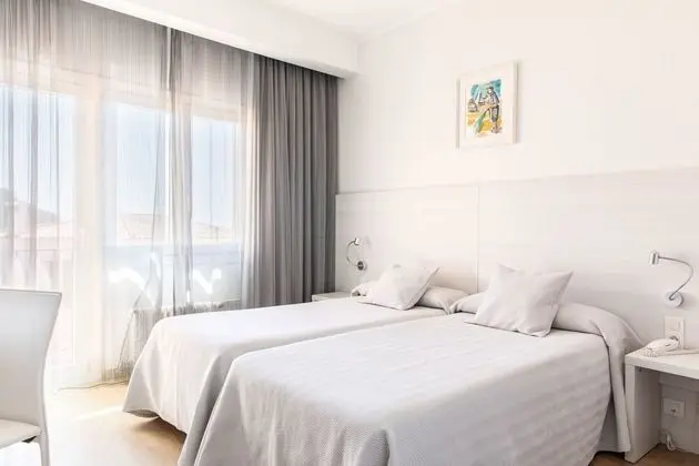 Economy Tek Büyük veya İki Ayrı Yataklı Oda