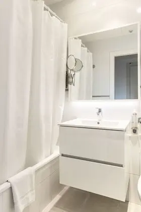 Tek Kişilik Oda, Deniz Manzaralı