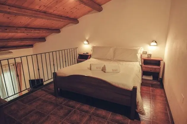 Studio Gallery Country lato giardino