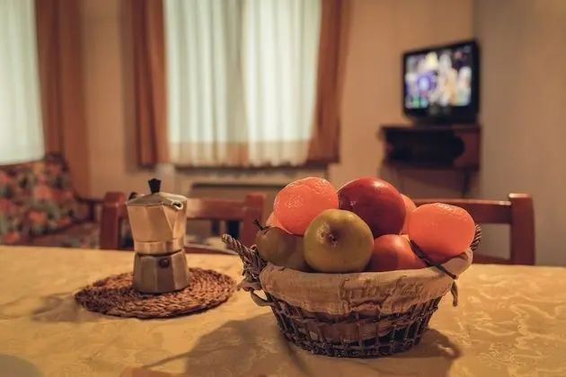 Studio Gallery Country lato giardino