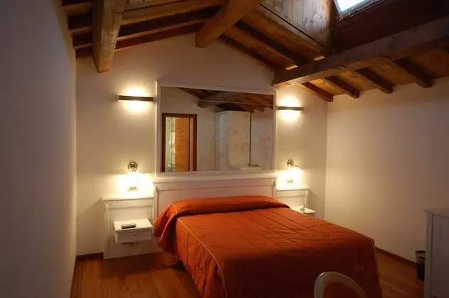 Tek Büyük veya İki Ayrı Yataklı Oda, Özel Banyo