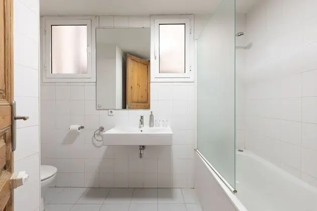 Economy Tek Büyük Yataklı Oda, Ortak Banyo