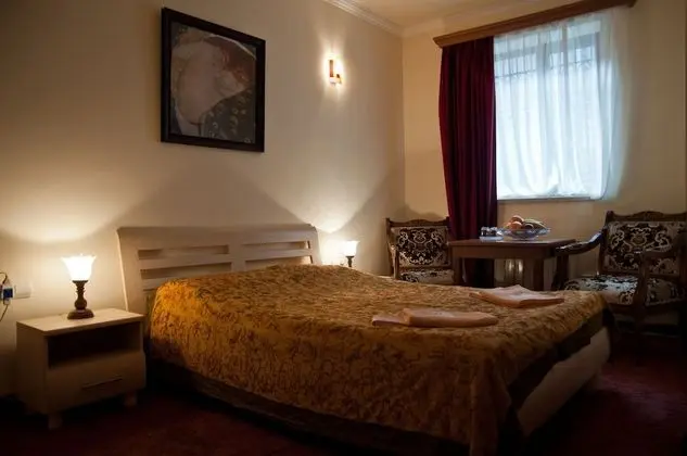 Comfort Tek Büyük veya İki Ayrı Yataklı Oda