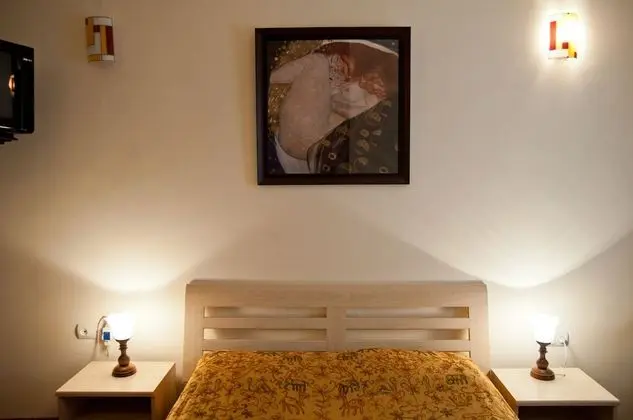 Comfort Tek Büyük veya İki Ayrı Yataklı Oda