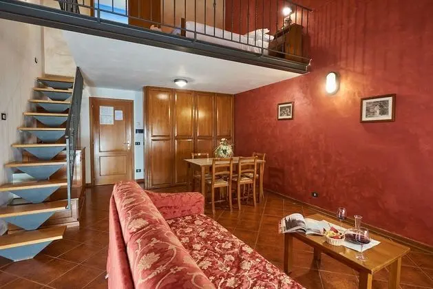 Junior Oda, Teras, Havuz Kenarı