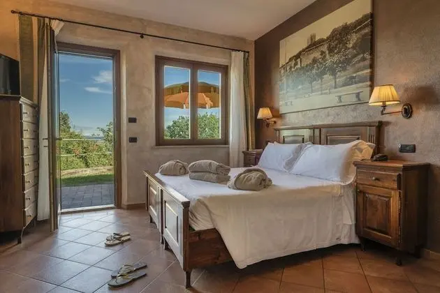 Superior Oda, Teras, Vadi Manzaralı