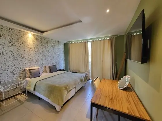 Suite Paris com varanda