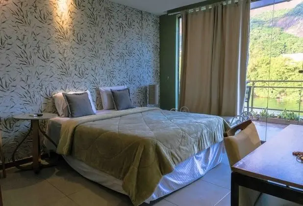 Suite Paris com varanda