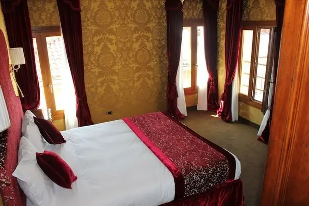 Superior Tek Büyük veya İki Ayrı Yataklı Oda, 1 Yatak Odası