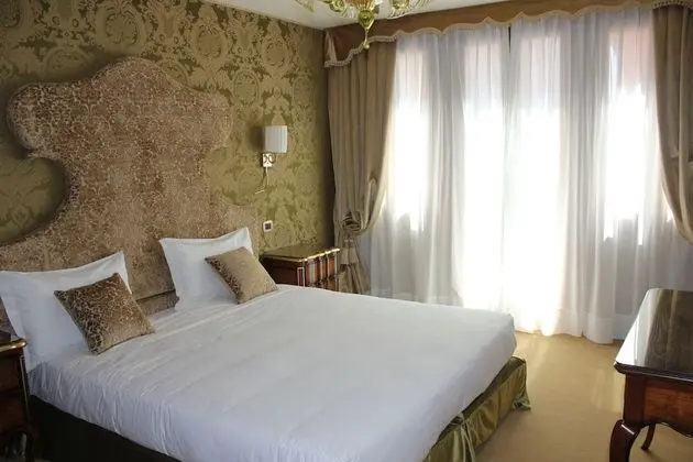 Superior Tek Büyük veya İki Ayrı Yataklı Oda, 1 Yatak Odası