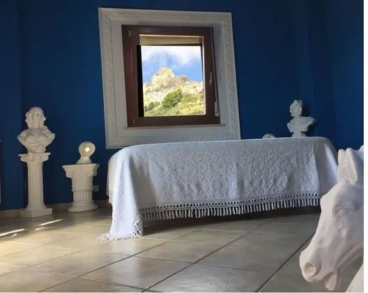 Comfort Tek Büyük Yataklı Oda