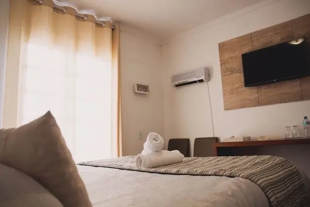 Suite Londres, 1 cama queen, para não fumantes (Primeiro andar)