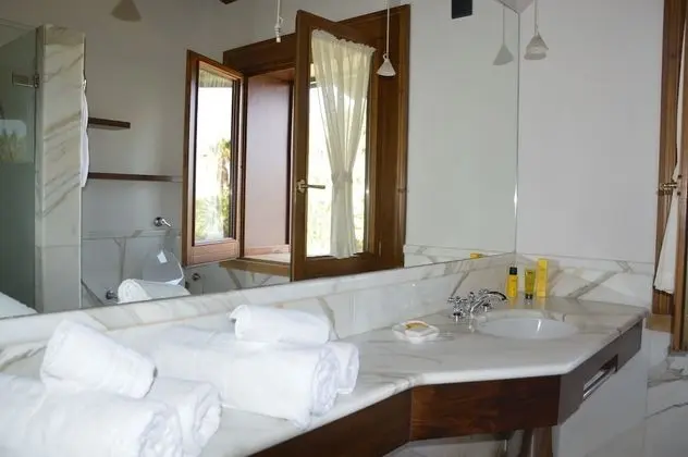 Deluxe Tek Büyük veya İki Ayrı Yataklı Oda (Madonnina)