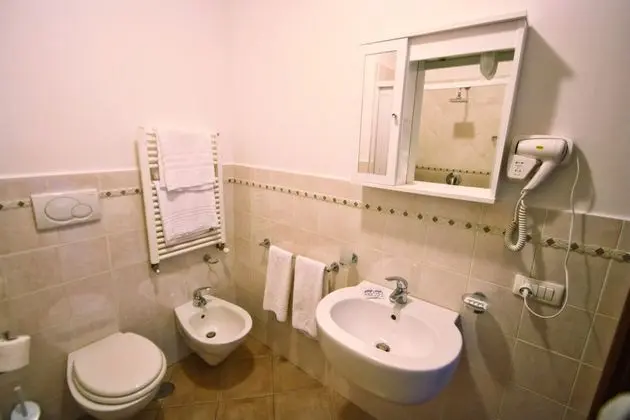 Dört Kişilik Oda, Balkon, Deniz Manzaralı