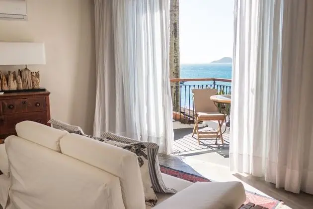 Junior Süit, 1 Büyük (Queen) Boy Yatak, Balkon, Okyanus Manzaralı