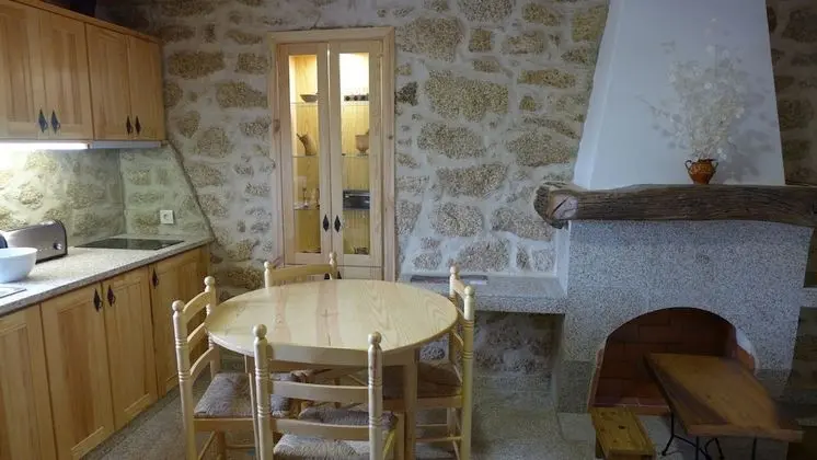 Traditional Sıra Ev, 1 Yatak Odası, Küçük Mutfak, Dağ Yamacı (Oliveira)