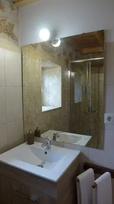 Traditional Sıra Ev, 1 Yatak Odası, Küçük Mutfak, Dağ Yamacı (Oliveira)