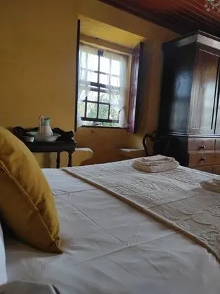 Traditional Kır Evi, 2 Yatak Odası, Bahçeli (CASA da ADEGA)
