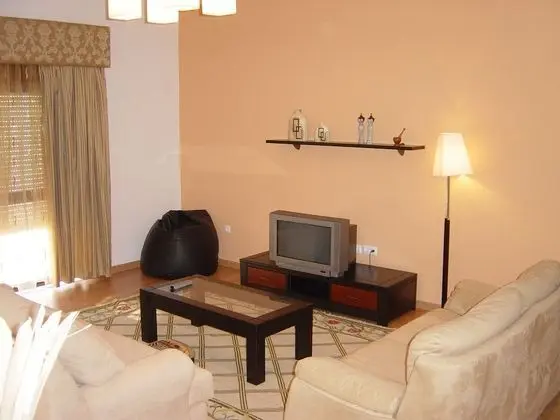 Villa, 4 Yatak Odası, Havuz Kenarı