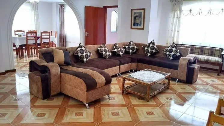 Ev, 5 Yatak Odası, Sigara İçilebilir, Teras
