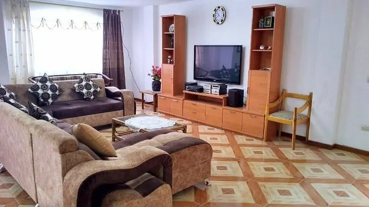 Ev, 5 Yatak Odası, Sigara İçilebilir, Teras