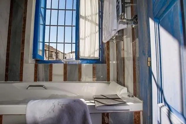 Classic Oda, Sıcak Su Küveti