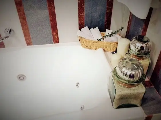 Classic Oda, Sıcak Su Küveti